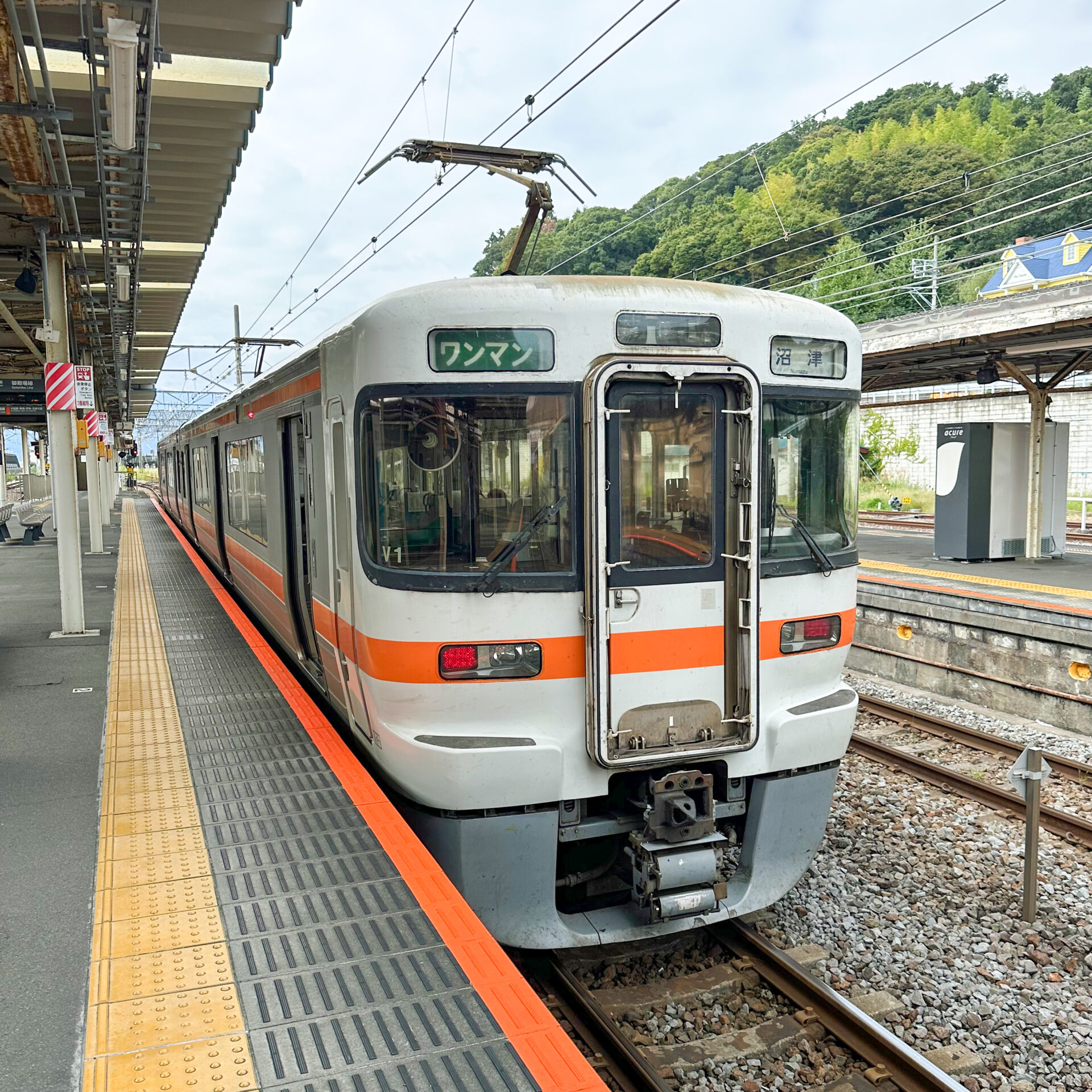 御殿場線普通列車国府津駅にて