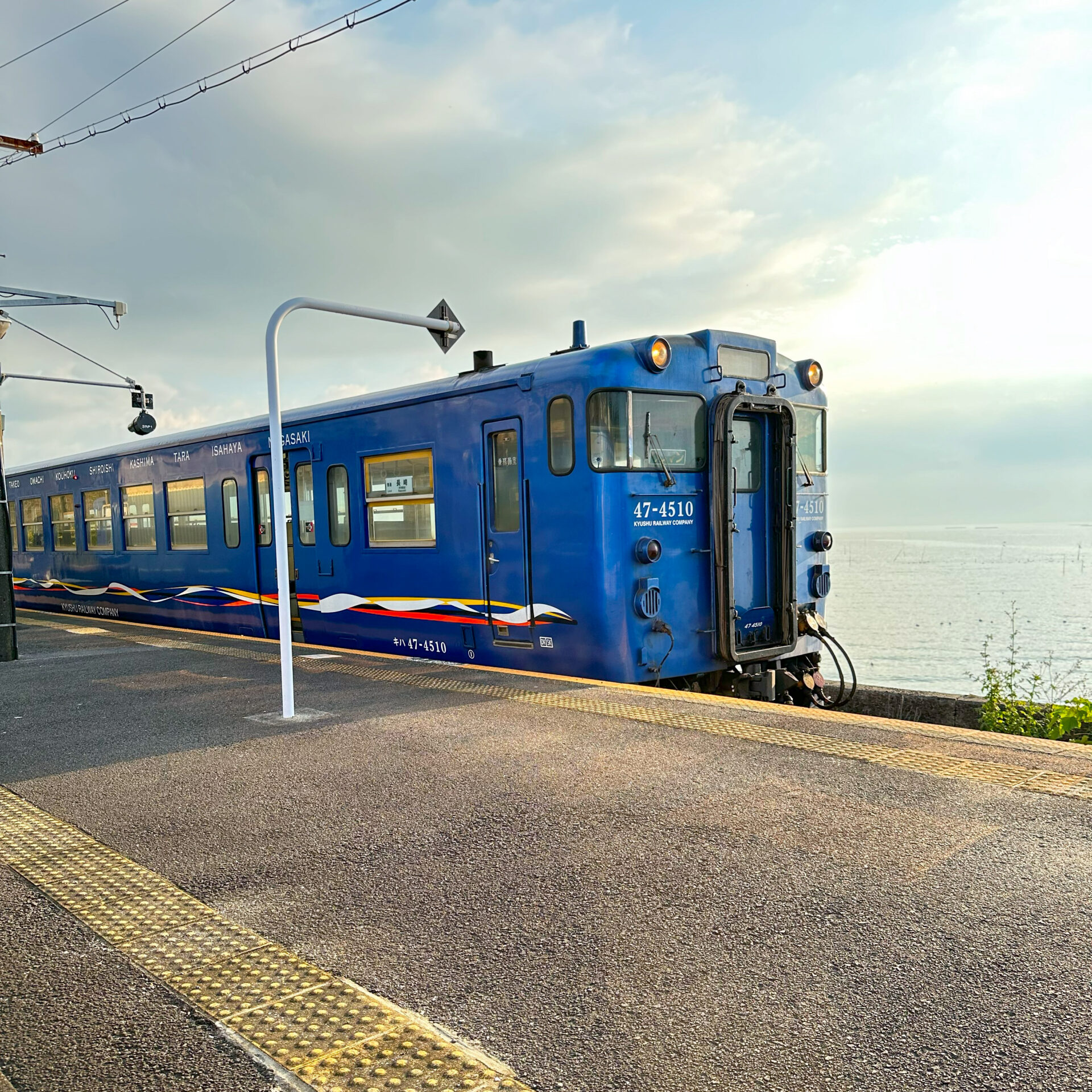 長崎本線普通列車小長井駅にて