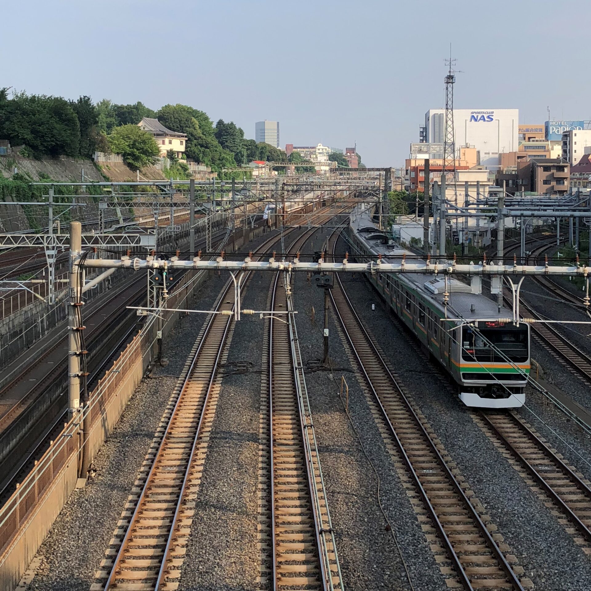 日暮里駅からの遠景