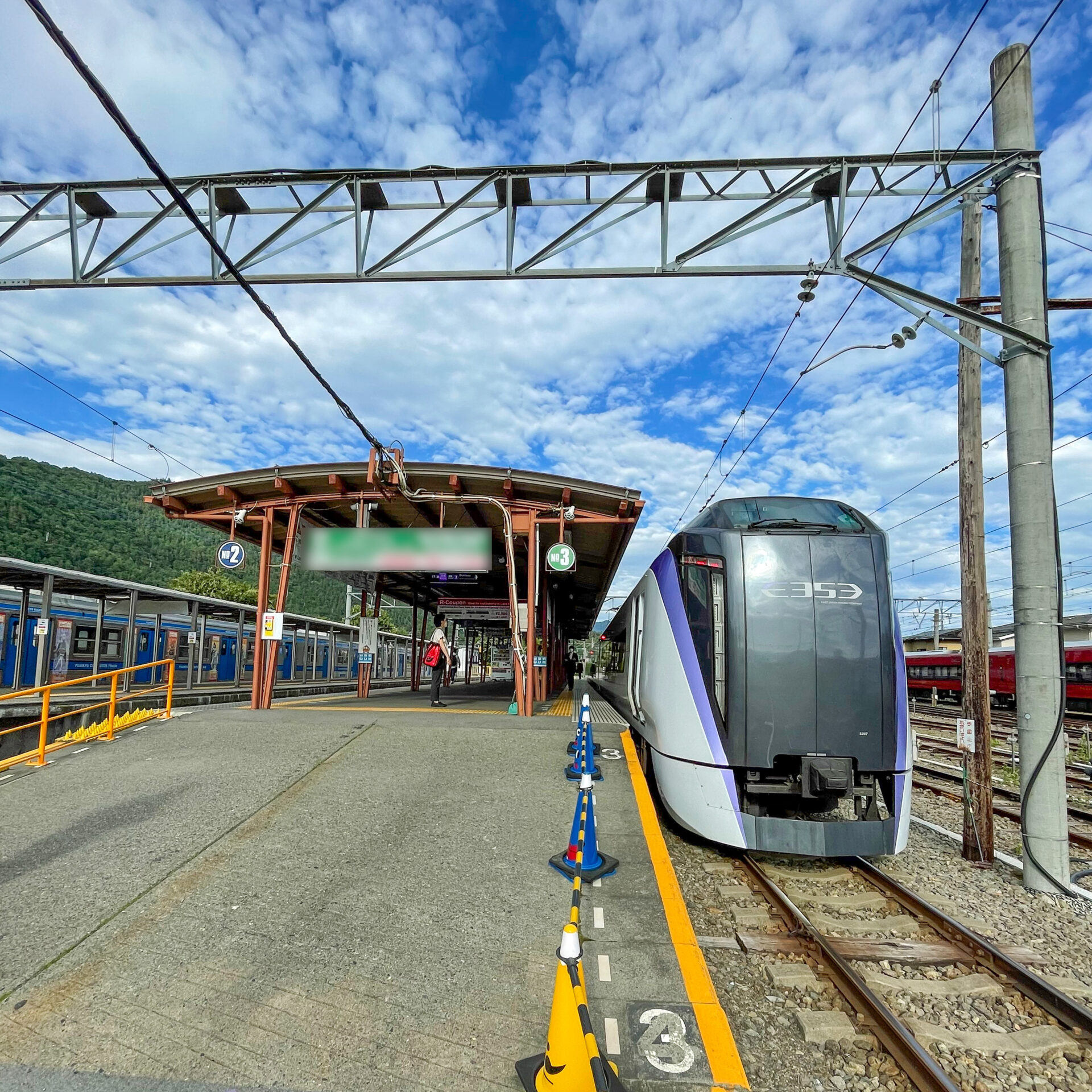 河口湖駅３番線ホーム