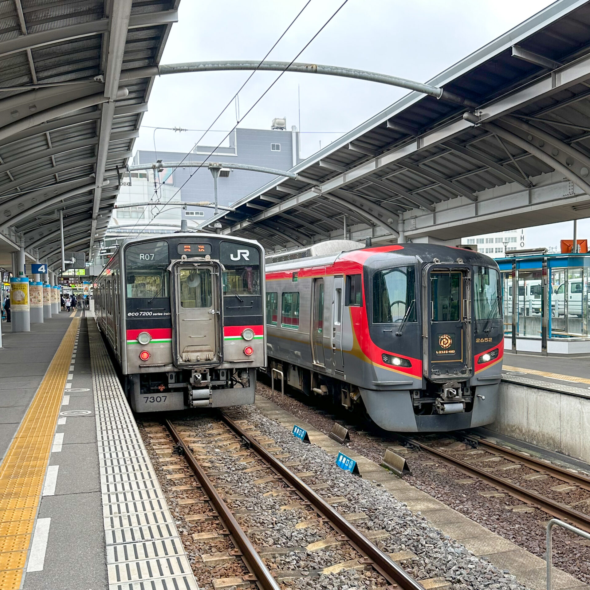 予讃線高松駅