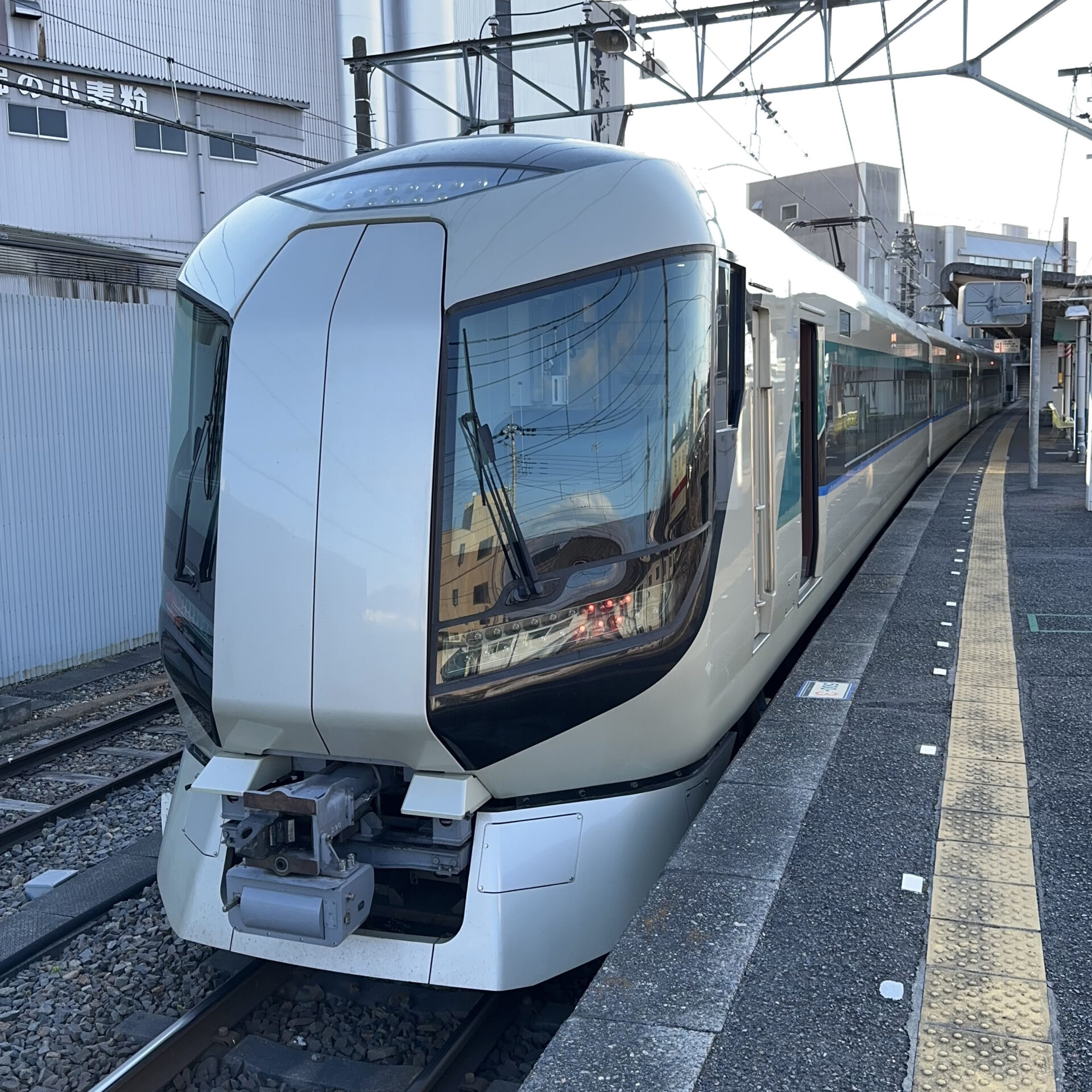 特急リバティりょうもう号赤城駅にて