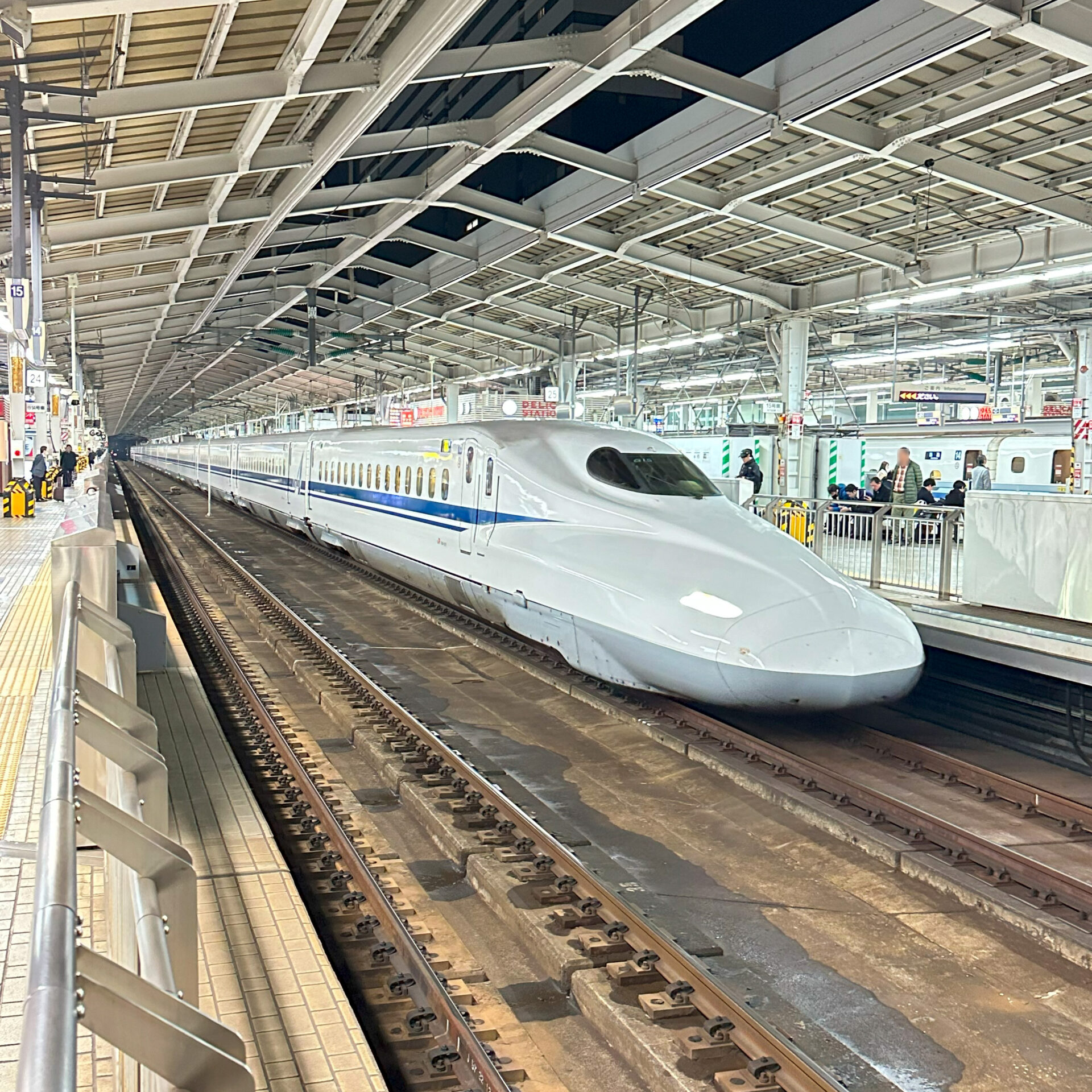 東海道新幹線新大阪駅